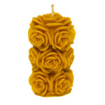 Lumânare din ceară naturală de albine în formă de buchet de trandafiri